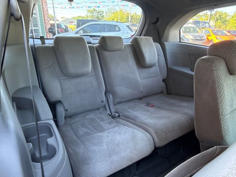 Used 2016 Honda Odyssey SE image 21