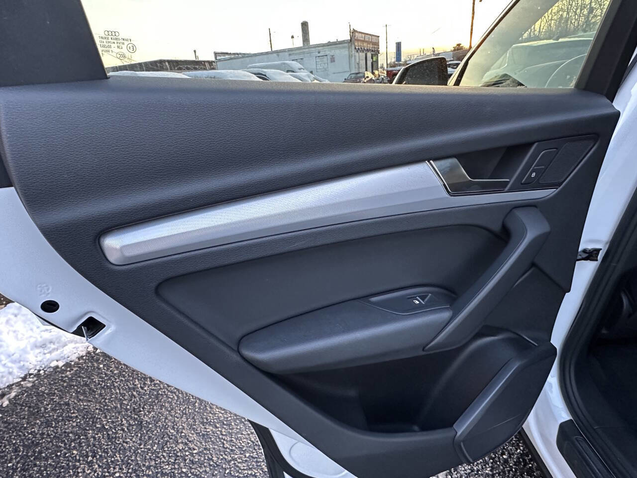 Used 2018 Audi Q5 2.0T Premium Plus w/ Premium Plus Package image 10