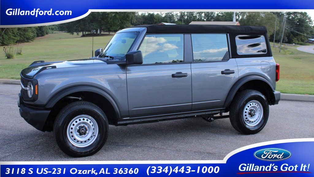 New 2025 Ford Bronco 4-Door image 1