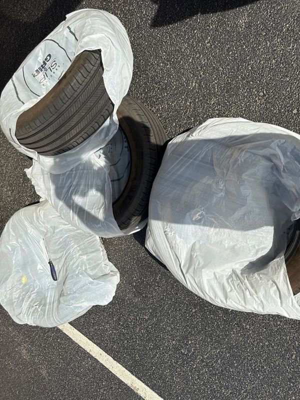 Used 2024 Chevrolet Equinox EV LT image 46