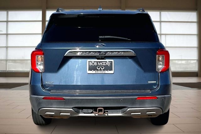 Used 2020 Ford Explorer XLT w/ Equipment Group 202A image 4