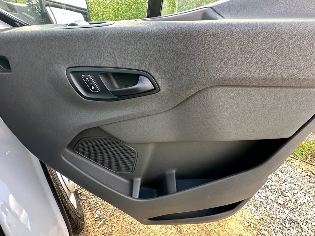 New 2026 Ford Transit 350 148 Medium Roof AWD image 22