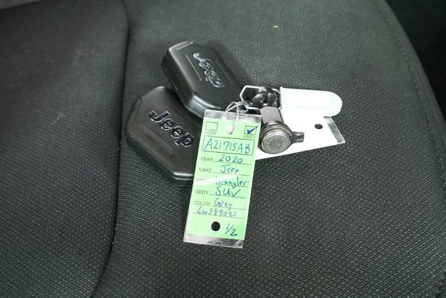 Used 2020 Jeep Wrangler Sport image 31