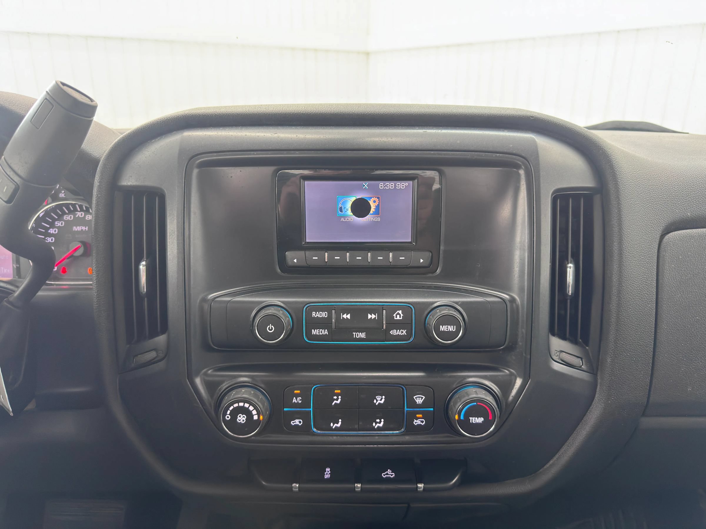 Used 2015 Chevrolet Silverado 1500 W/T RWD image 14