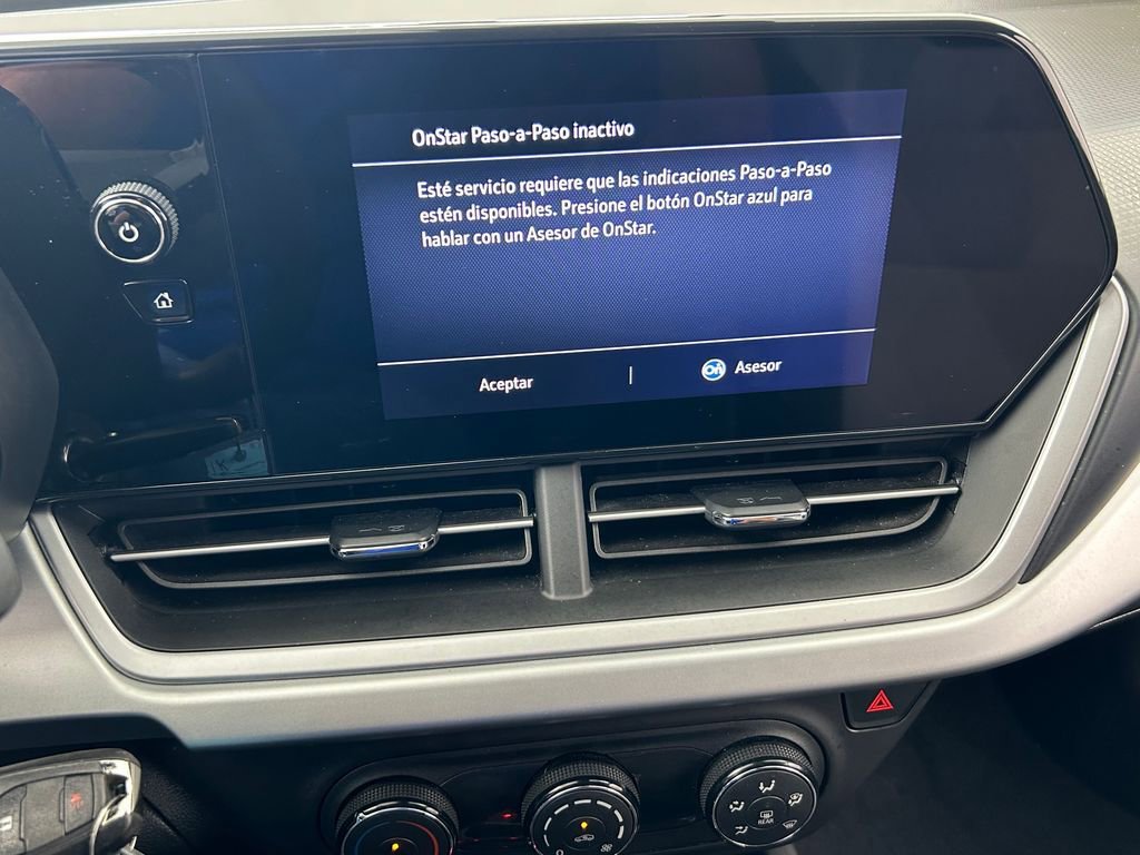 Used 2024 Chevrolet Trax LS image 17