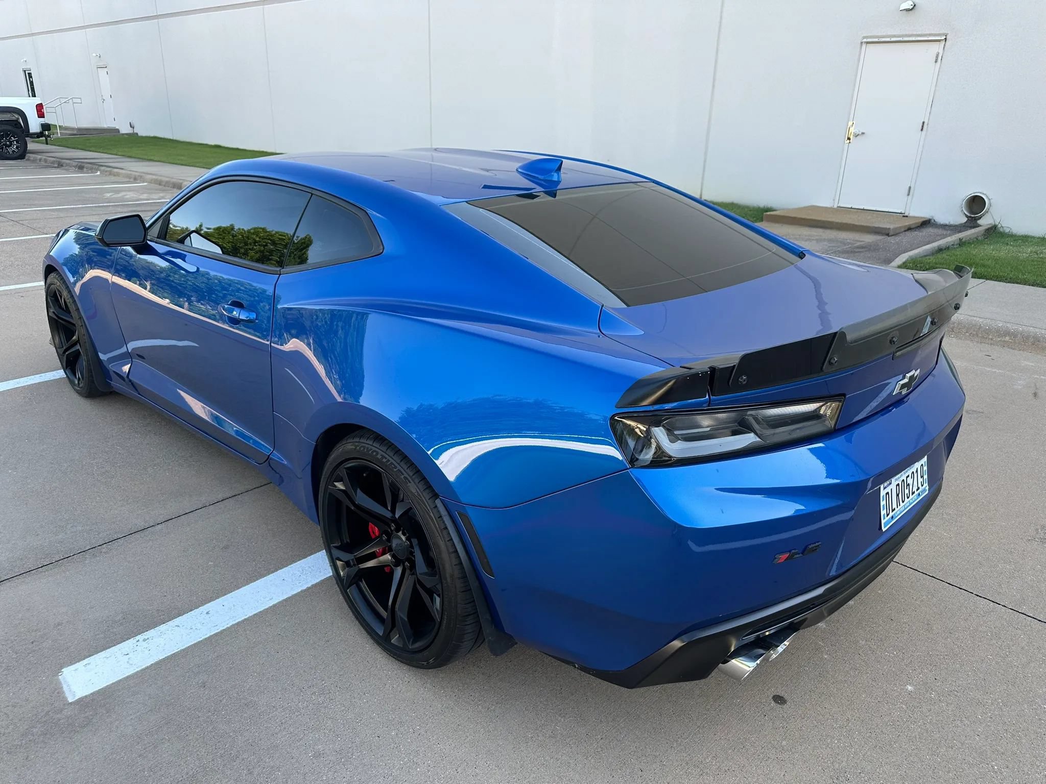 Used 2017 Chevrolet Camaro SS RWD image 11