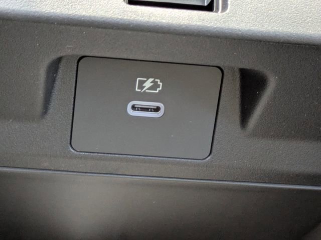 New 2026 Mitsubishi Outlander SE image 29