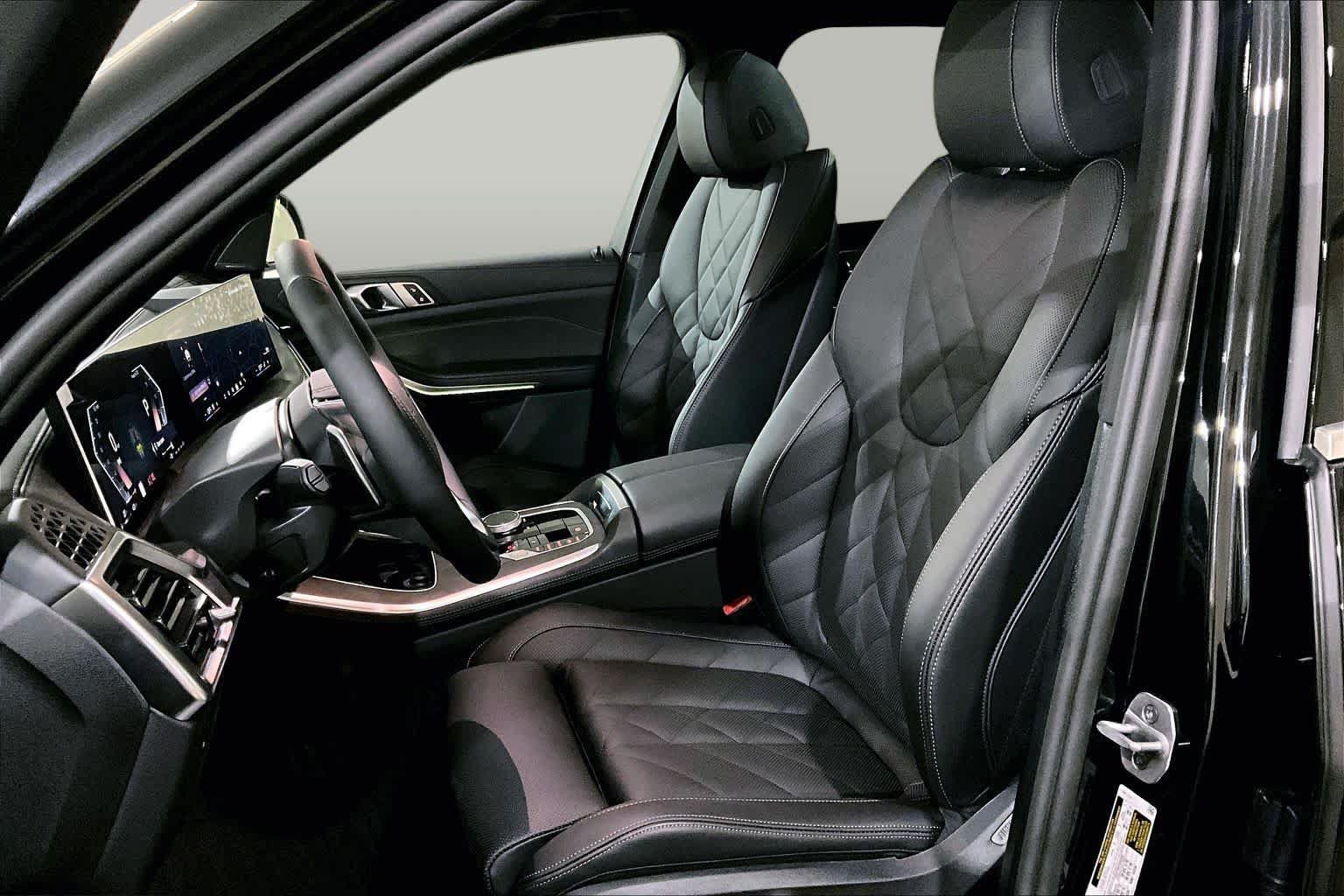 Used 2026 BMW X5 xDrive40i w/ Premium Package AWD/4WD image 8