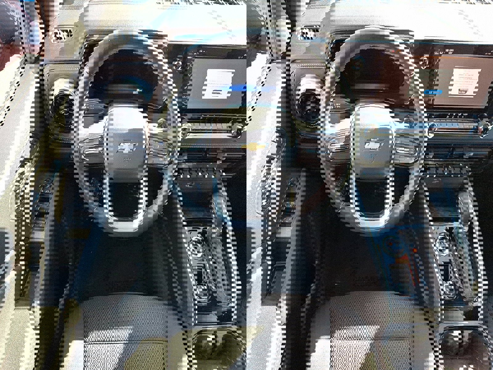 Used 2023 Chevrolet Colorado LT w/ LT Convenience Package image 10