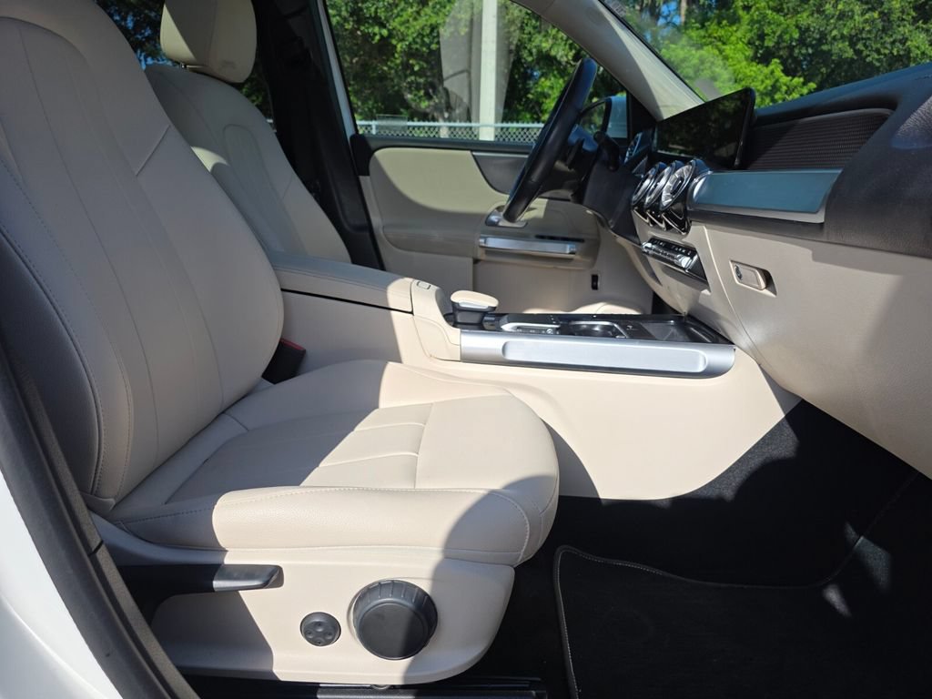 Used 2022 Mercedes-Benz GLB 250 image 14