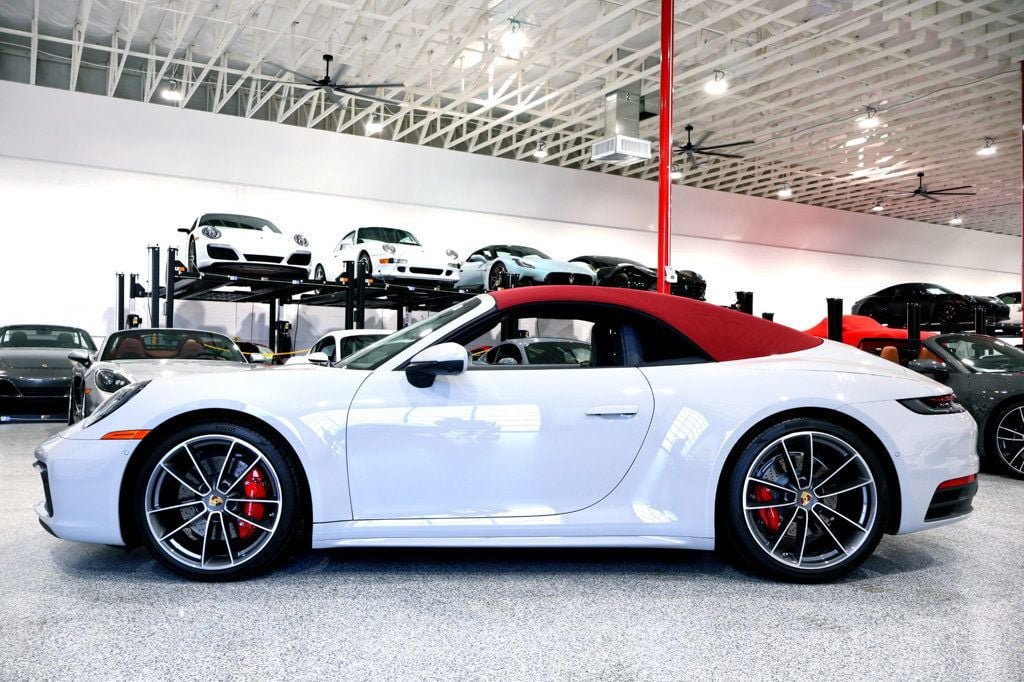 Used 2024 Porsche 911 Carrera 4S AWD/4WD image 3