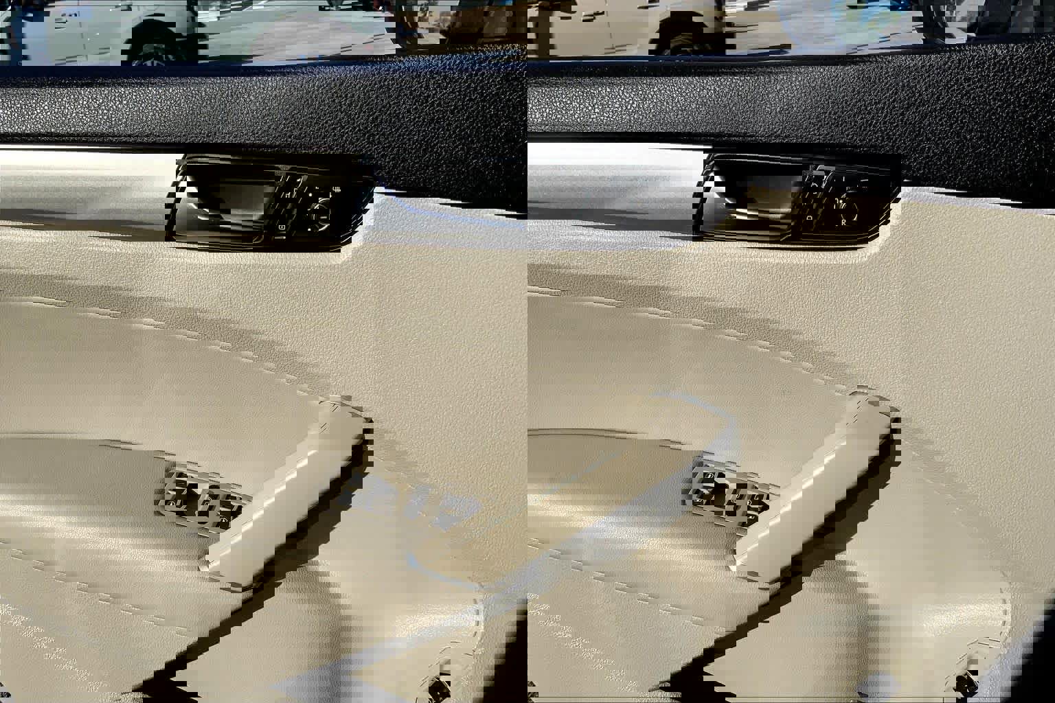 Used 2022 Volkswagen Passat 2.0T SE FWD image 32