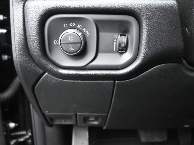 New 2026 RAM 3500 Tradesman AWD/4WD image 33