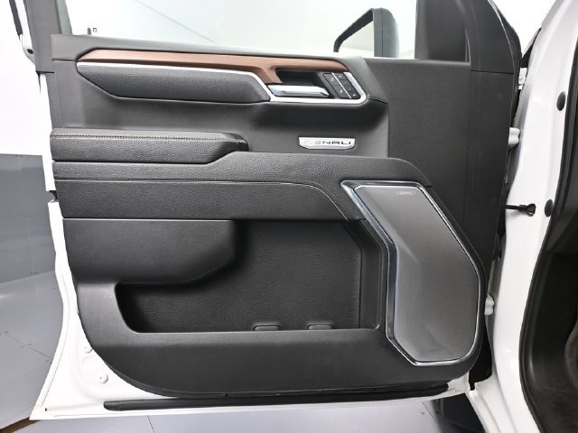 Used 2023 GMC Sierra 1500 Denali w/ Technology Package AWD/4WD image 14