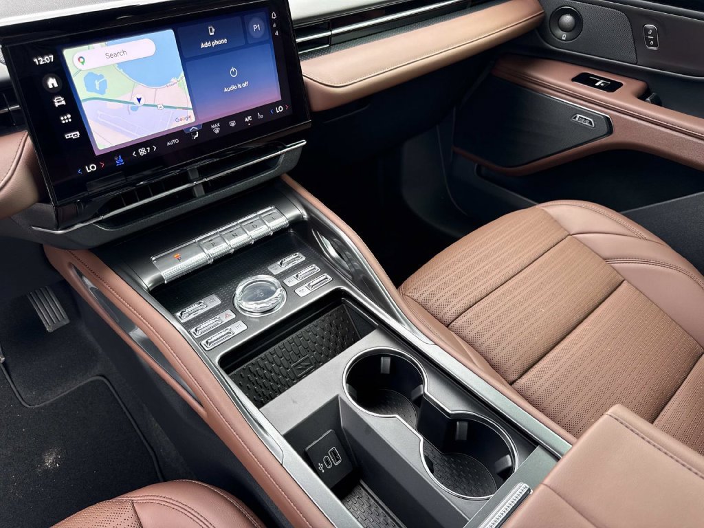 New 2026 Lincoln Nautilus Reserve AWD/4WD image 25
