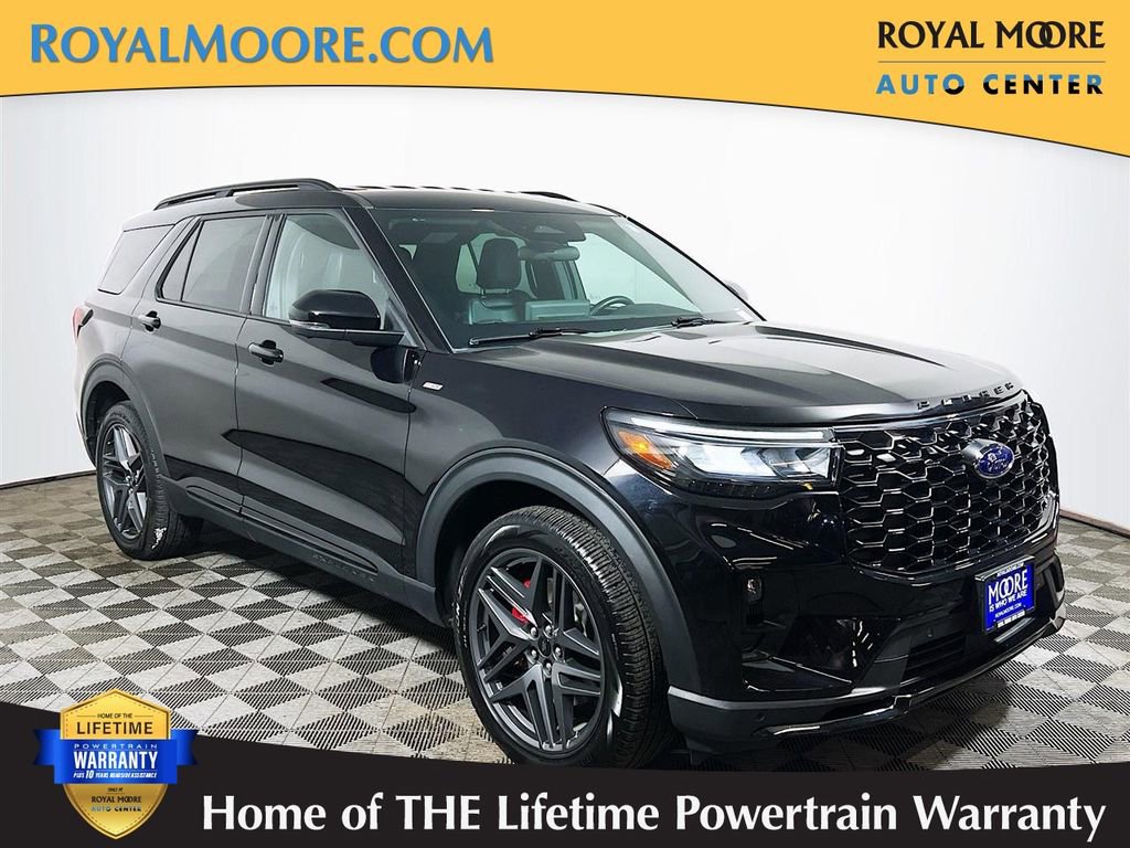 Used 2025 Ford Explorer ST-Line w/ ST-Line Street Pack image 1