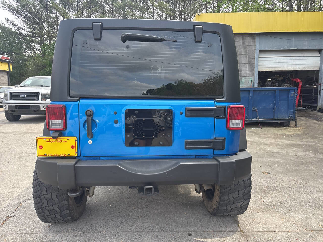 Used 2016 Jeep Wrangler Unlimited Sport w/ Connectivity Group image 8