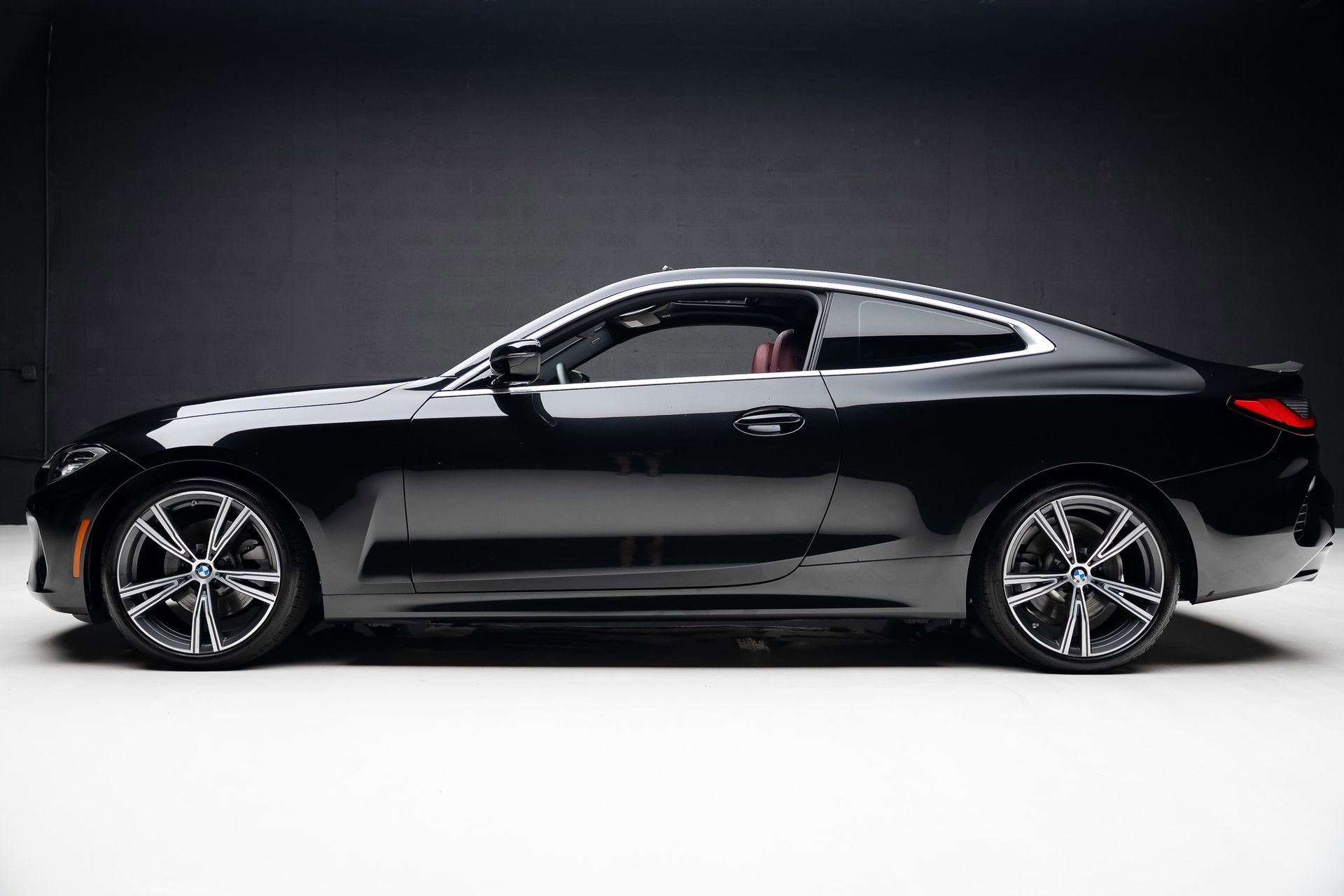 Used 2024 BMW 430i Coupe w/ Convenience Package image 17