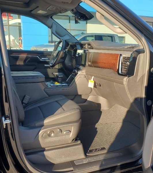 New 2025 GMC Sierra 1500 Denali w/ Denali Reserve Package image 15