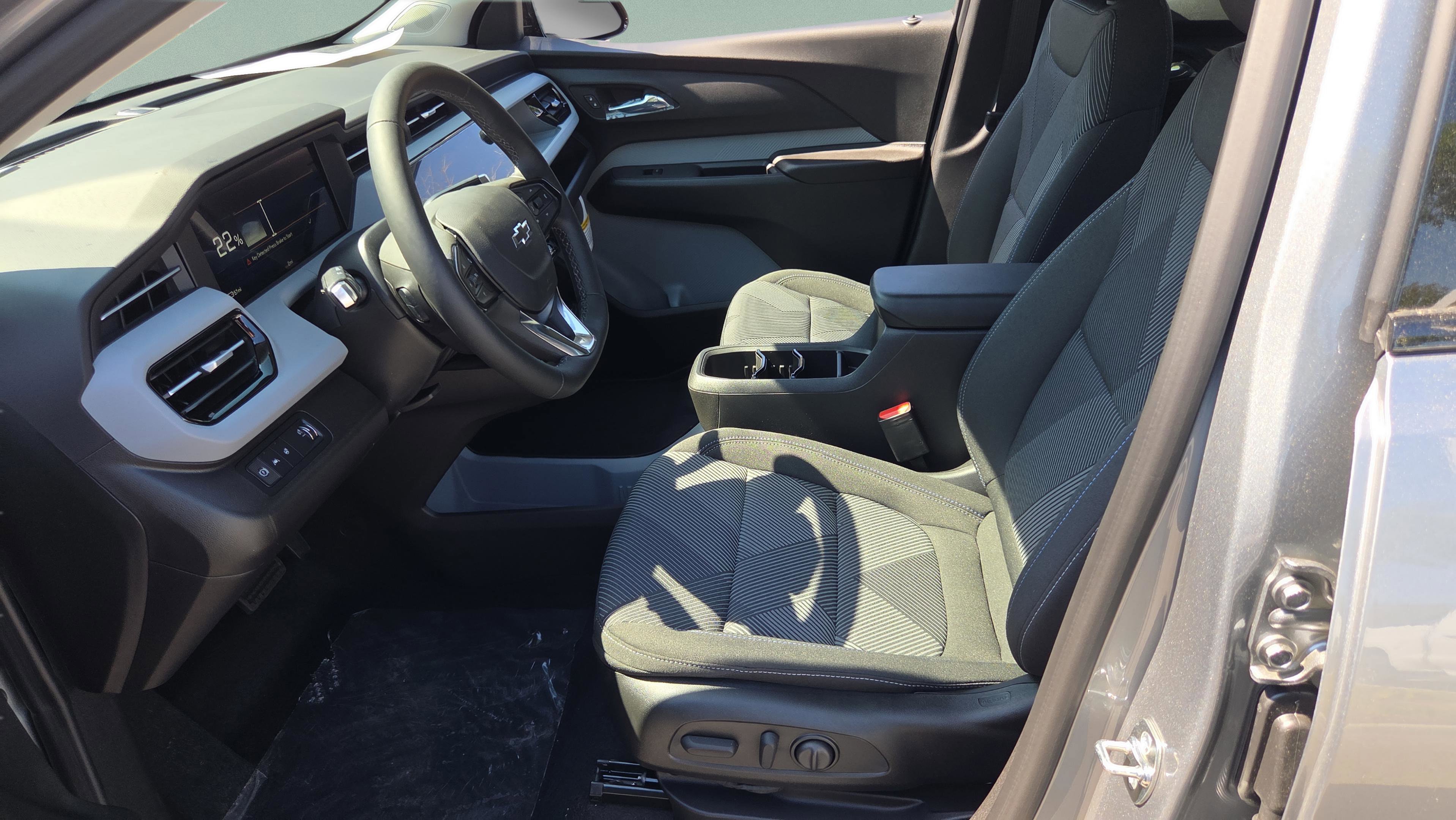 New 2027 Chevrolet Bolt LT w/ Comfort Package image 10