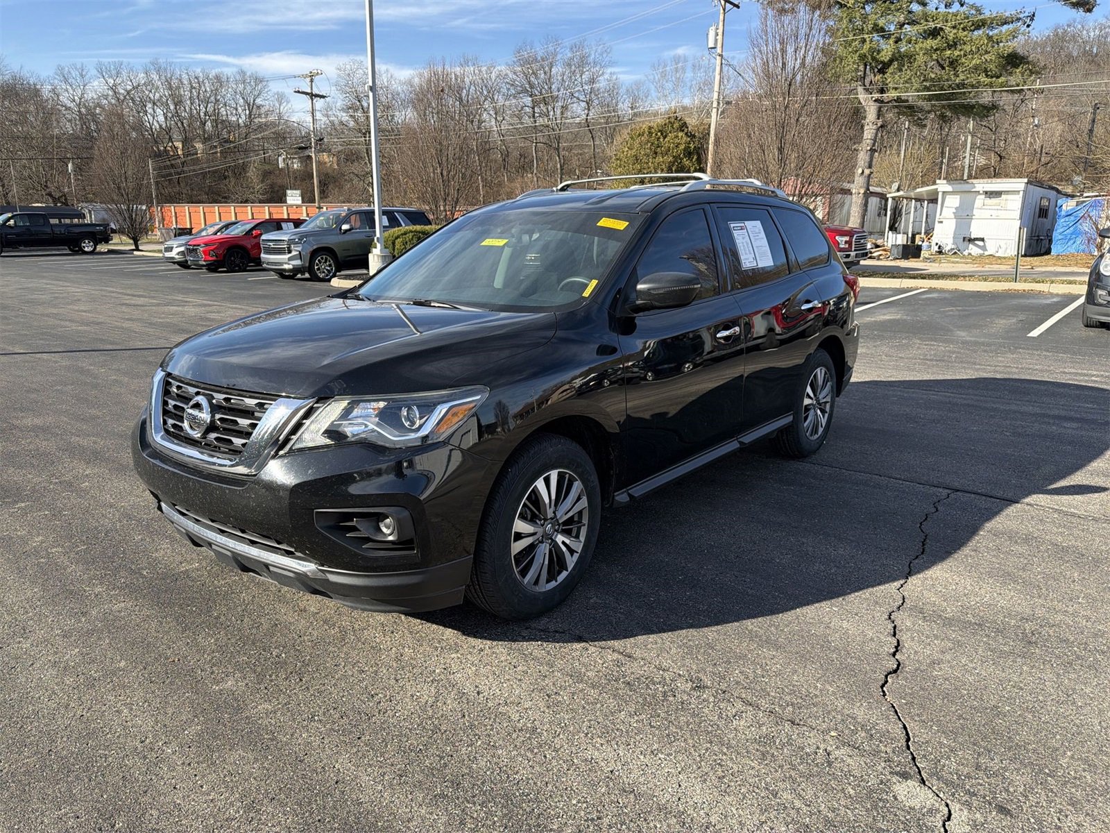 Used 2020 Nissan Pathfinder S image 4
