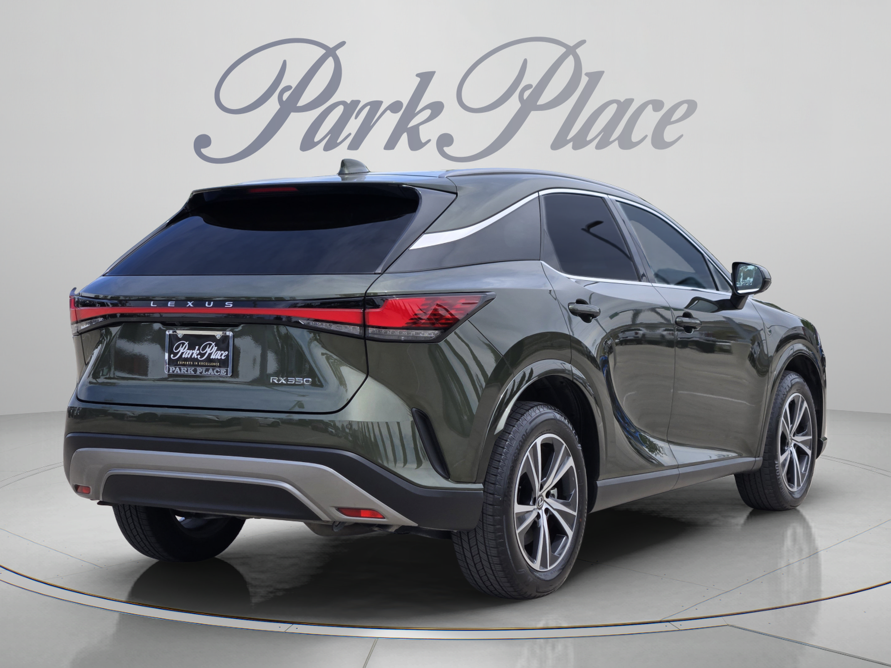 Used 2025 Lexus RX 350 Premium w/ Accessory Package (Z1) FWD image 5