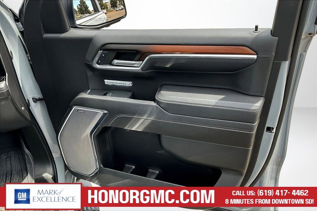 Used 2024 GMC Sierra 1500 Denali w/ Technology Package AWD/4WD image 28