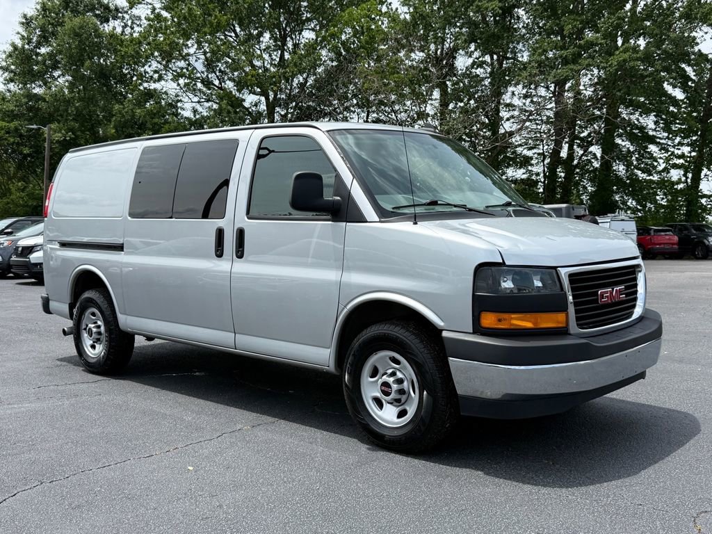 Used 2023 GMC Savana 2500 w/ Driver Convenience Package RWD image 2