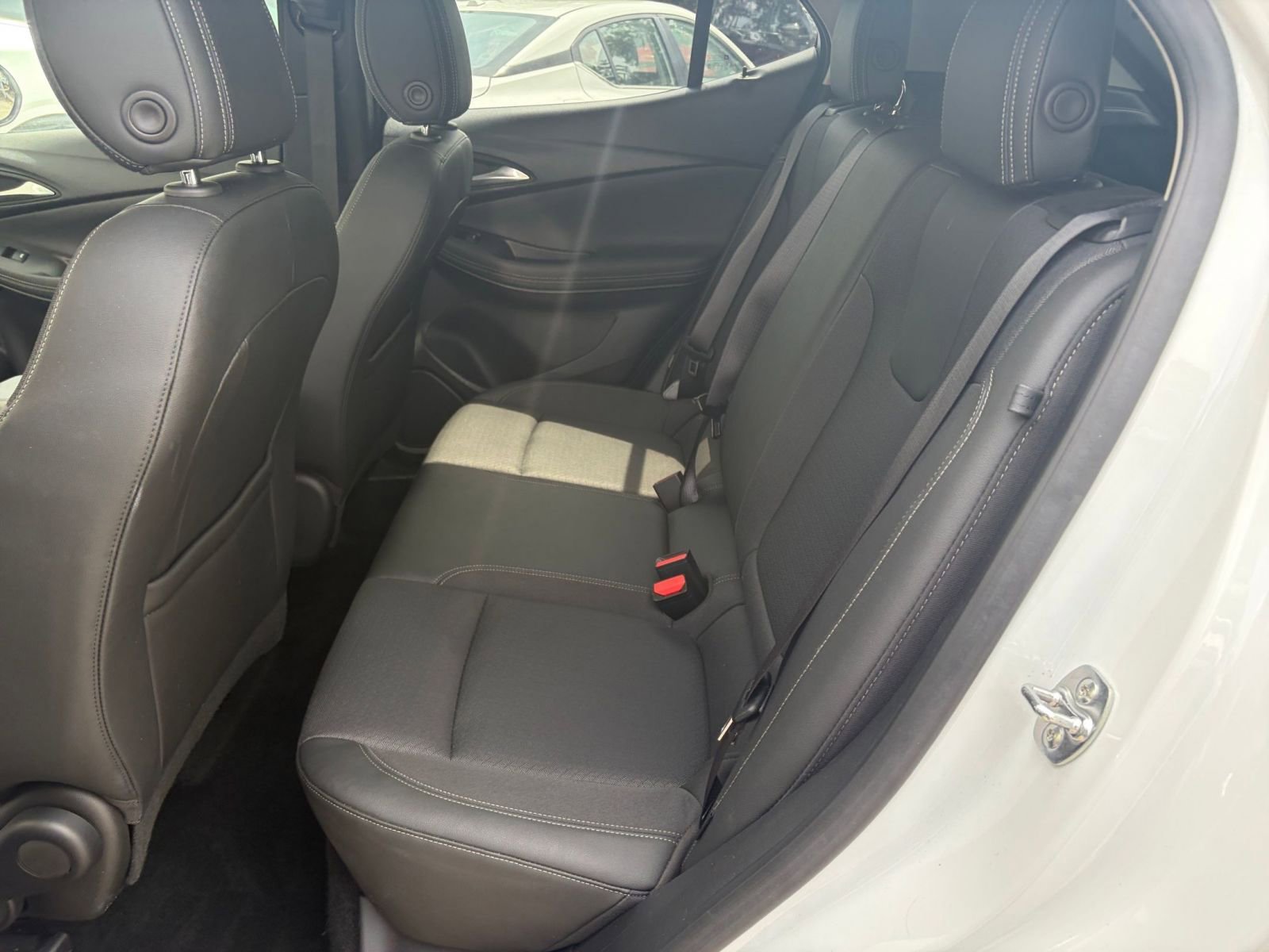 Used 2025 Buick Encore GX Preferred FWD image 36
