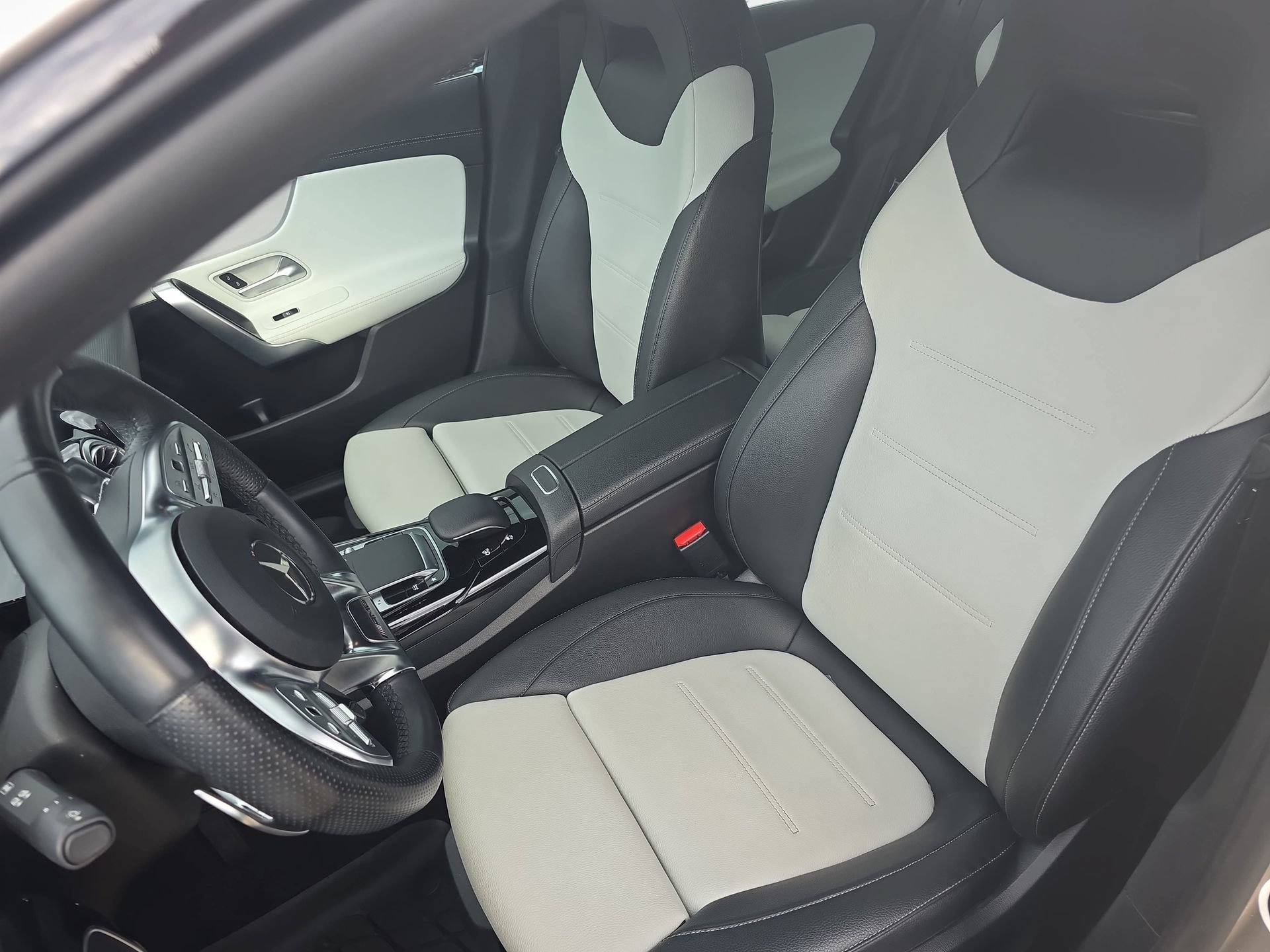 Used 2020 Mercedes-Benz CLA 35 AMG 4MATIC image 15