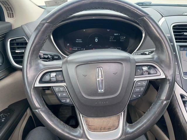 Used 2020 Lincoln Nautilus Reserve image 12
