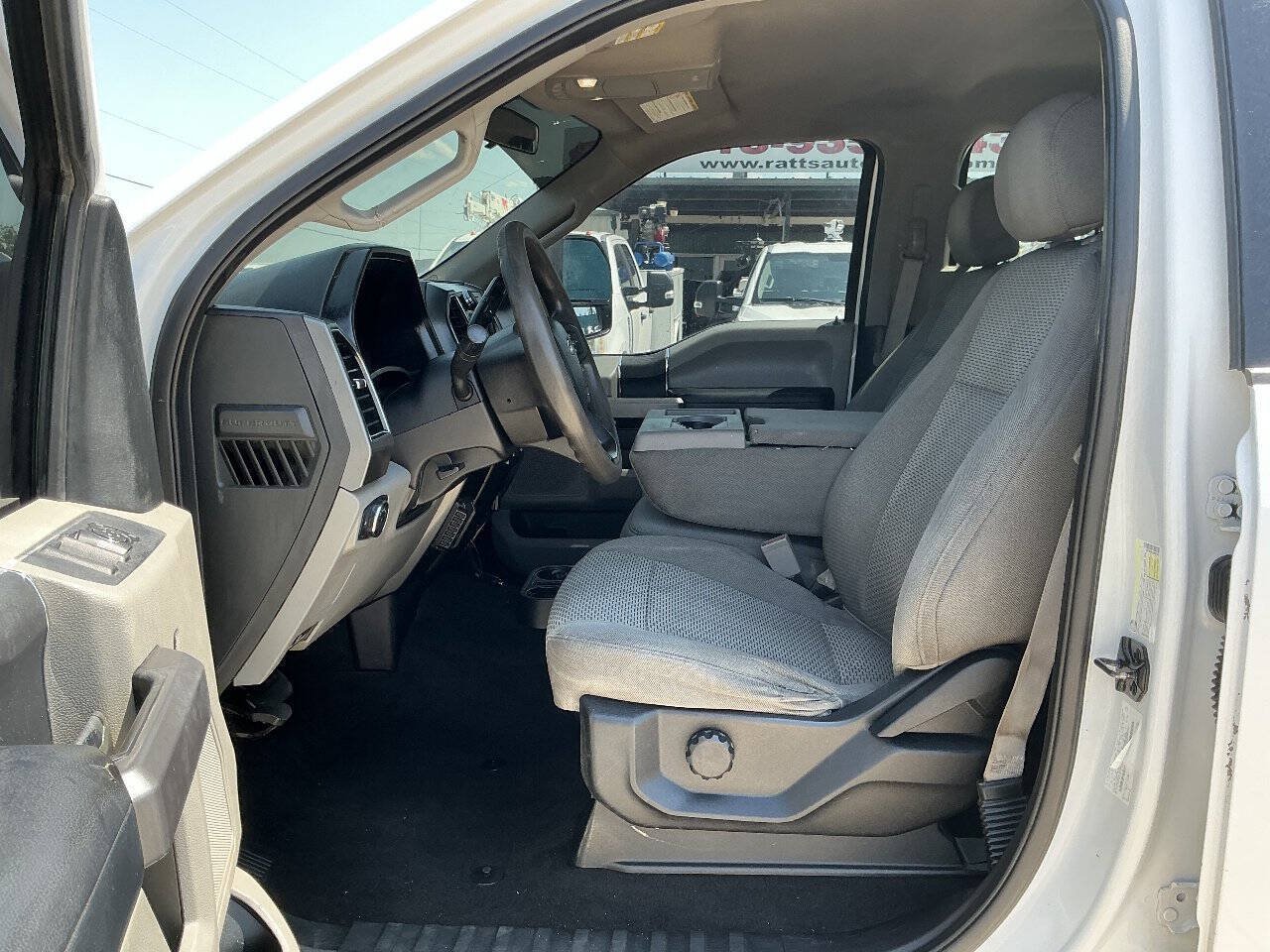 Used 2019 Ford F250 XLT w/ Snow Plow Prep Package AWD/4WD image 10