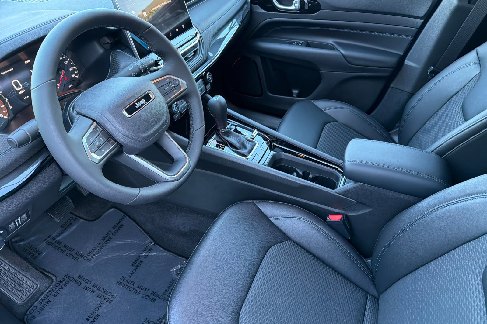 New 2026 Jeep Compass Latitude image 8