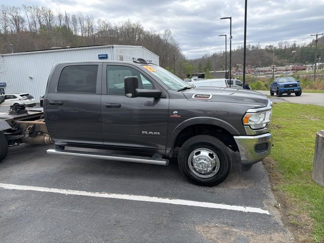 Used 2022 RAM 3500 Tradesman w/ Chrome Appearance Group image 2