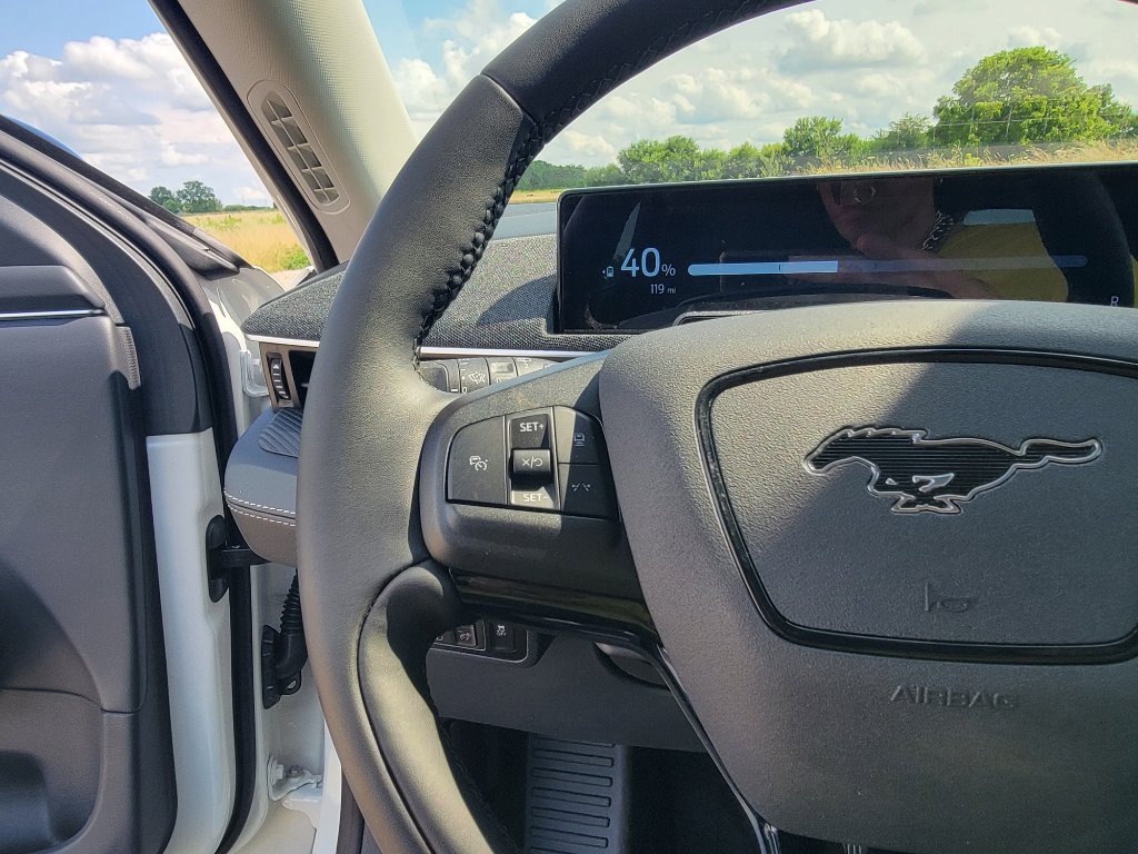 New 2025 Ford Mustang Mach-E Premium image 18