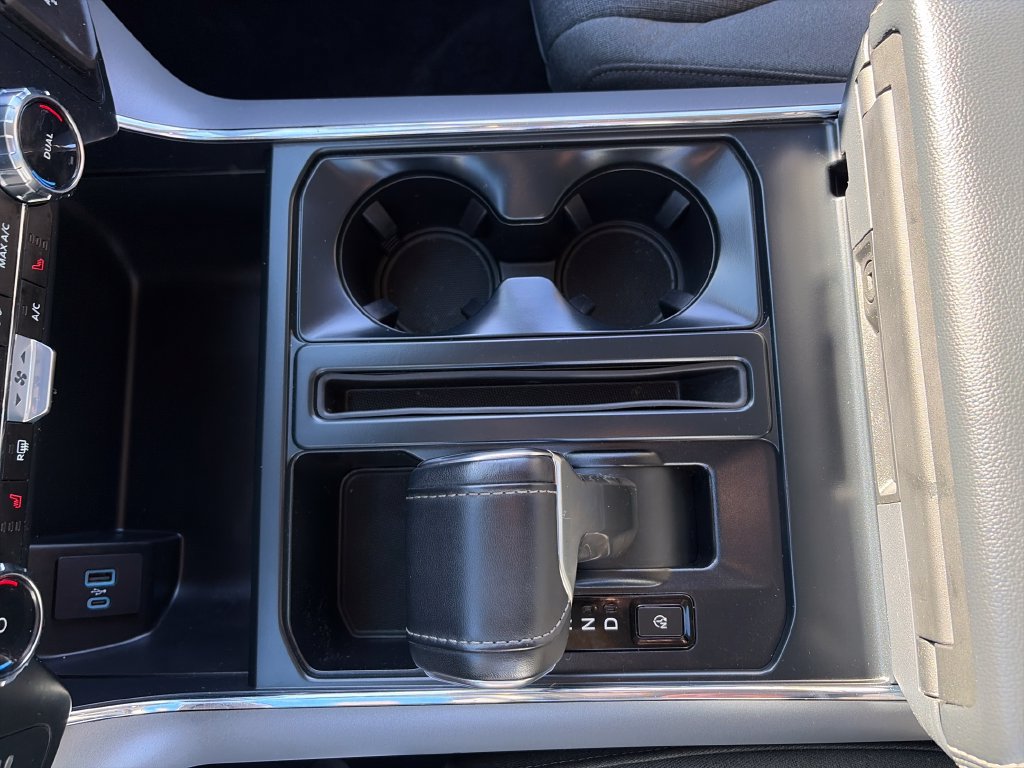 Used 2024 Ford F150 Lightning XLT AWD/4WD image 30