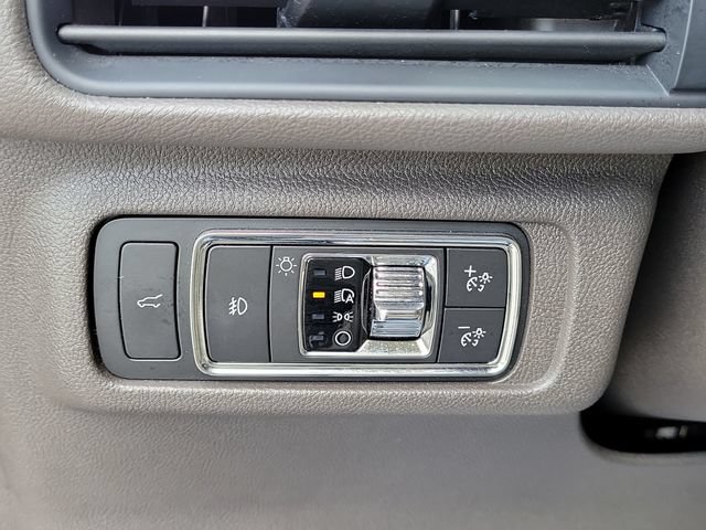Certified 2020 Lincoln Corsair Reserve w/ Equipment Group 201A AWD/4WD image 12