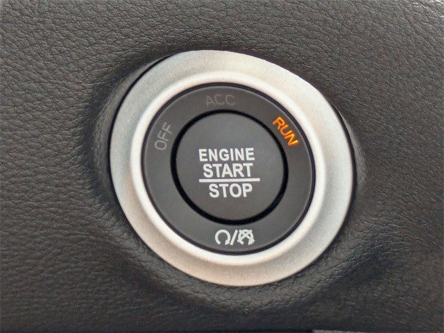 New 2026 Chrysler Pacifica Select image 16