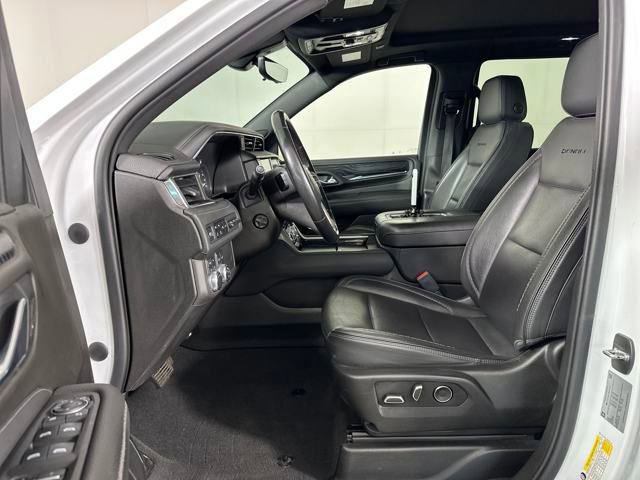 Used 2021 GMC Yukon Denali w/ Denali Premium Package image 11