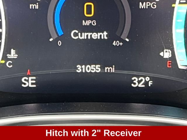 Used 2025 Chrysler Pacifica Pinnacle w/ Trailer Tow Group image 8