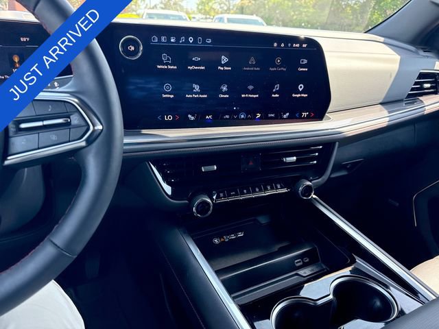 Used 2025 Chevrolet Suburban RST w/ Comfort Package image 16