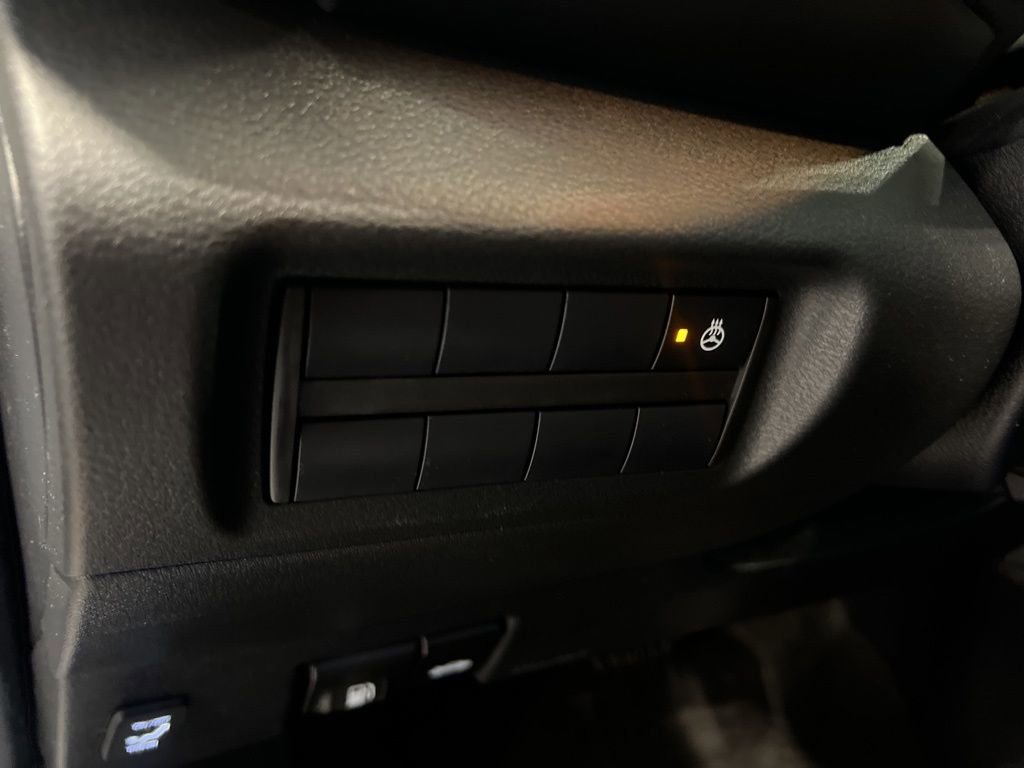 Certified 2024 Nissan Kicks SR w/ SR Premium Package image 53