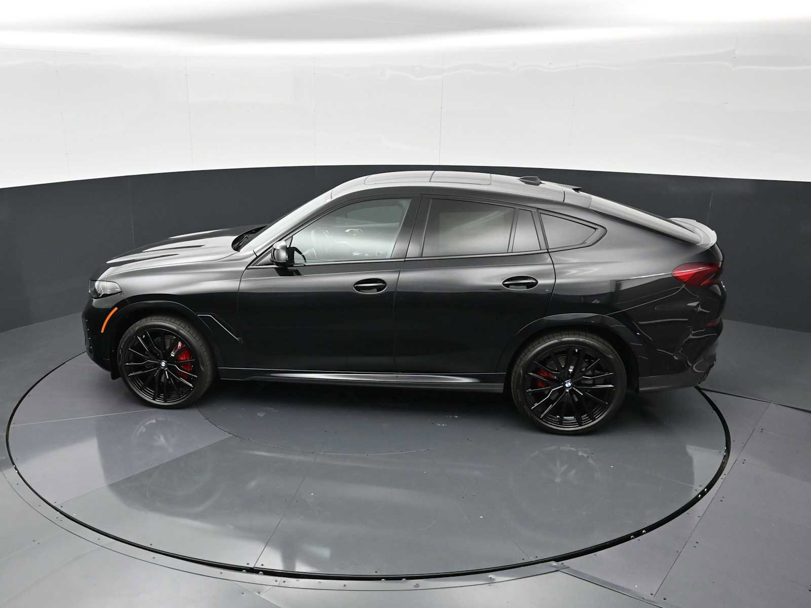 New 2026 BMW X6 xDrive40i w/ Executive Package AWD/4WD image 23