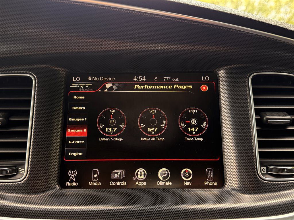 Used 2015 Dodge Charger SRT w/ Technology Group RWD image 27
