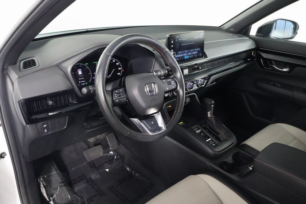 Used 2024 Honda CR-V Sport Touring image 7