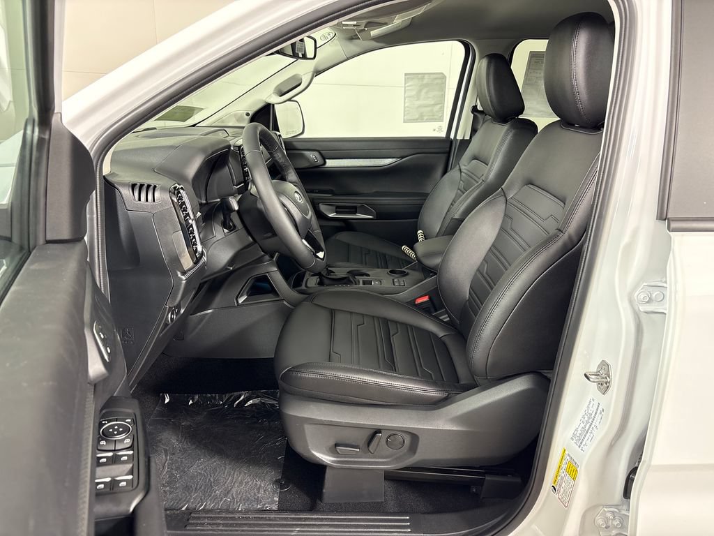 New 2026 Ford Ranger Lariat w/ Black Appearance Package RWD image 25