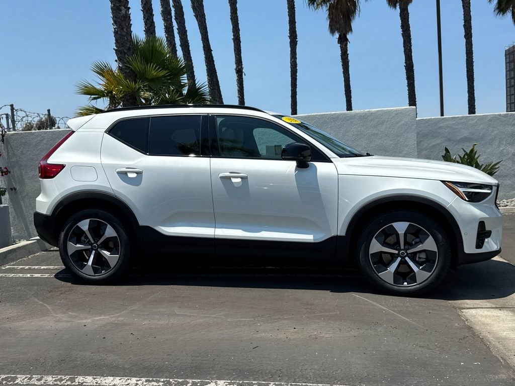 New 2026 Volvo XC40 B5 Plus w/ Protection Package Premier image 6
