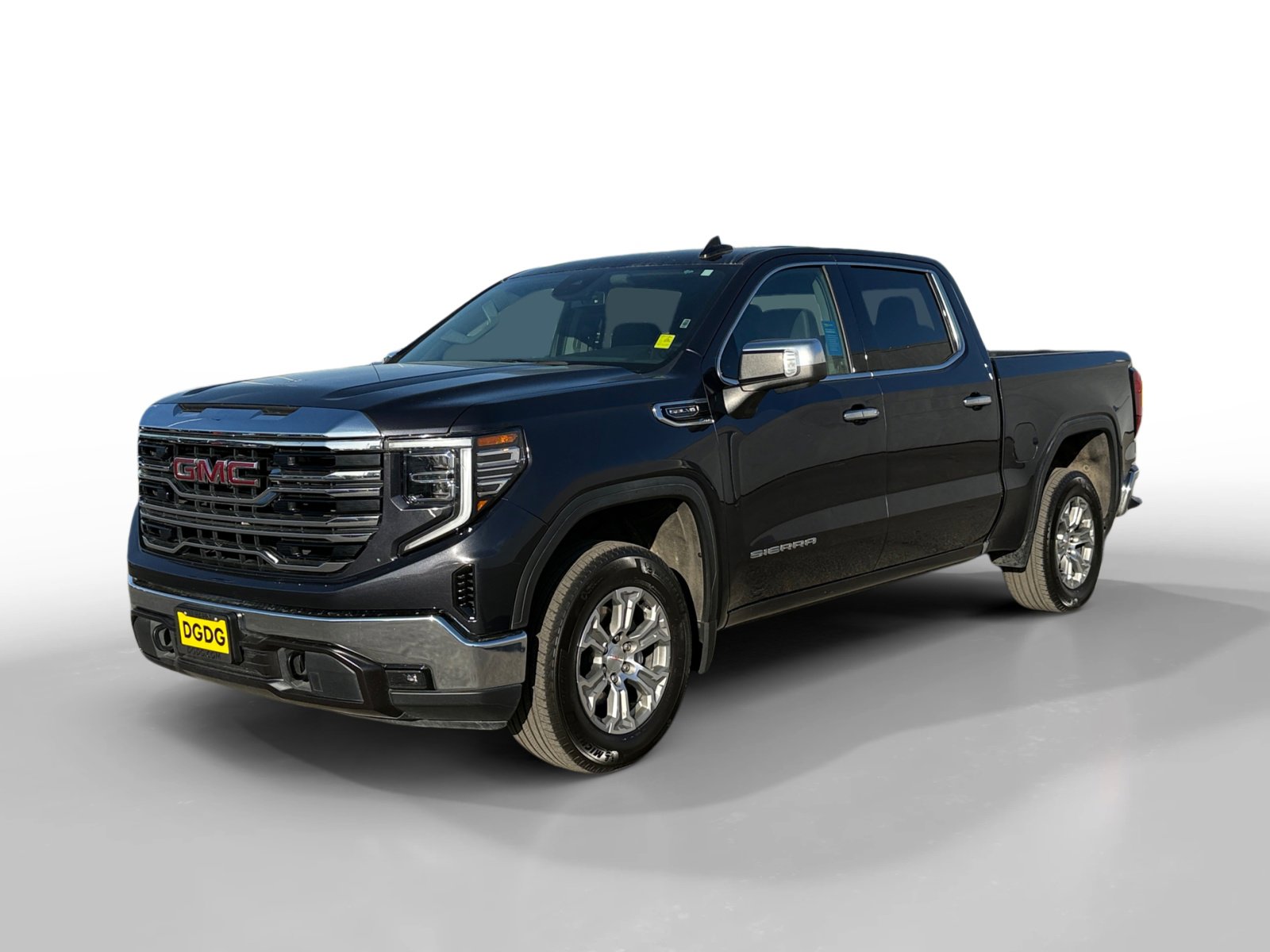 Used 2025 GMC Sierra 1500 SLT image 1