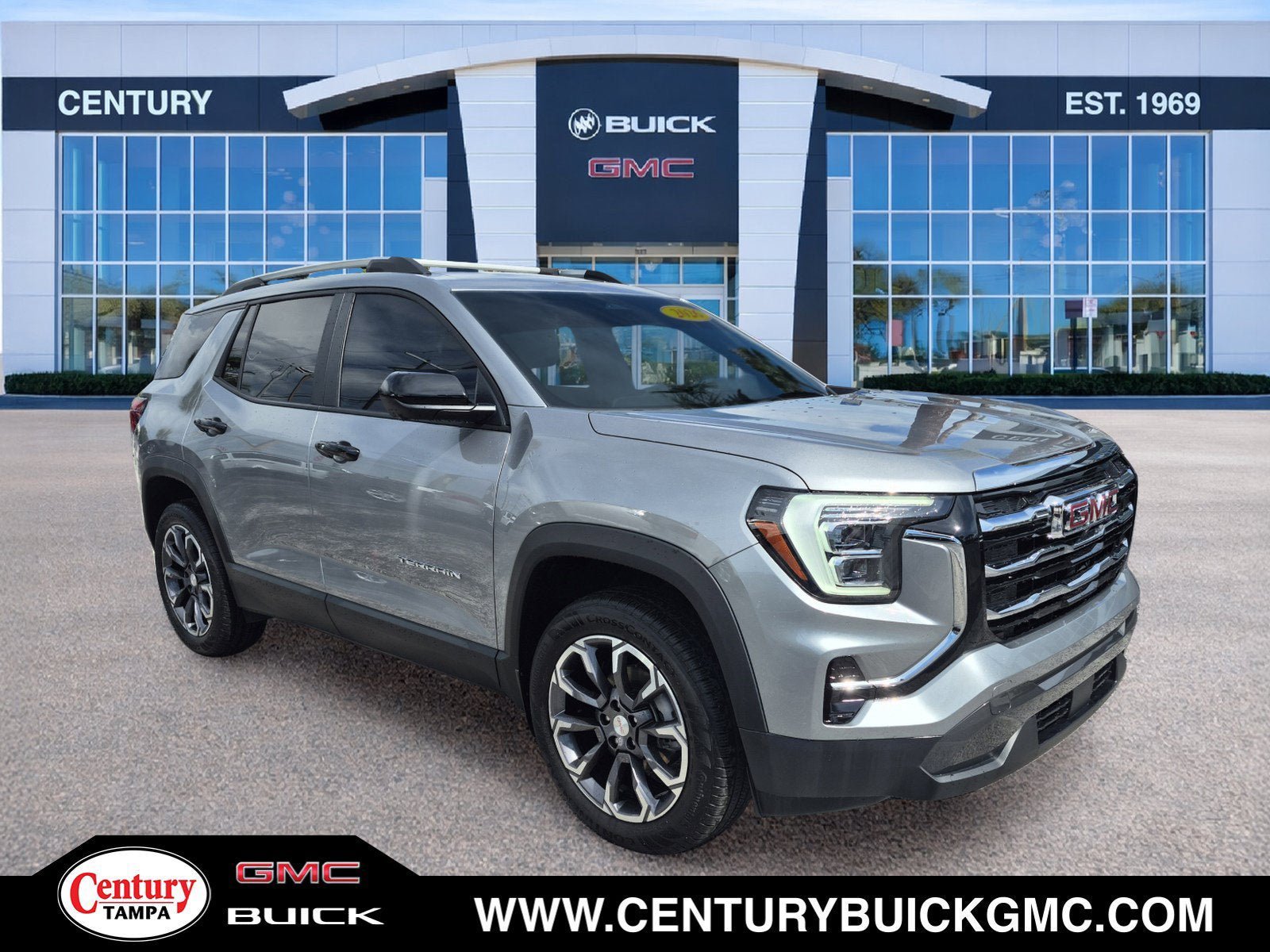 Used 2026 GMC Terrain Elevation w/ Elevation Premium Package FWD image 1