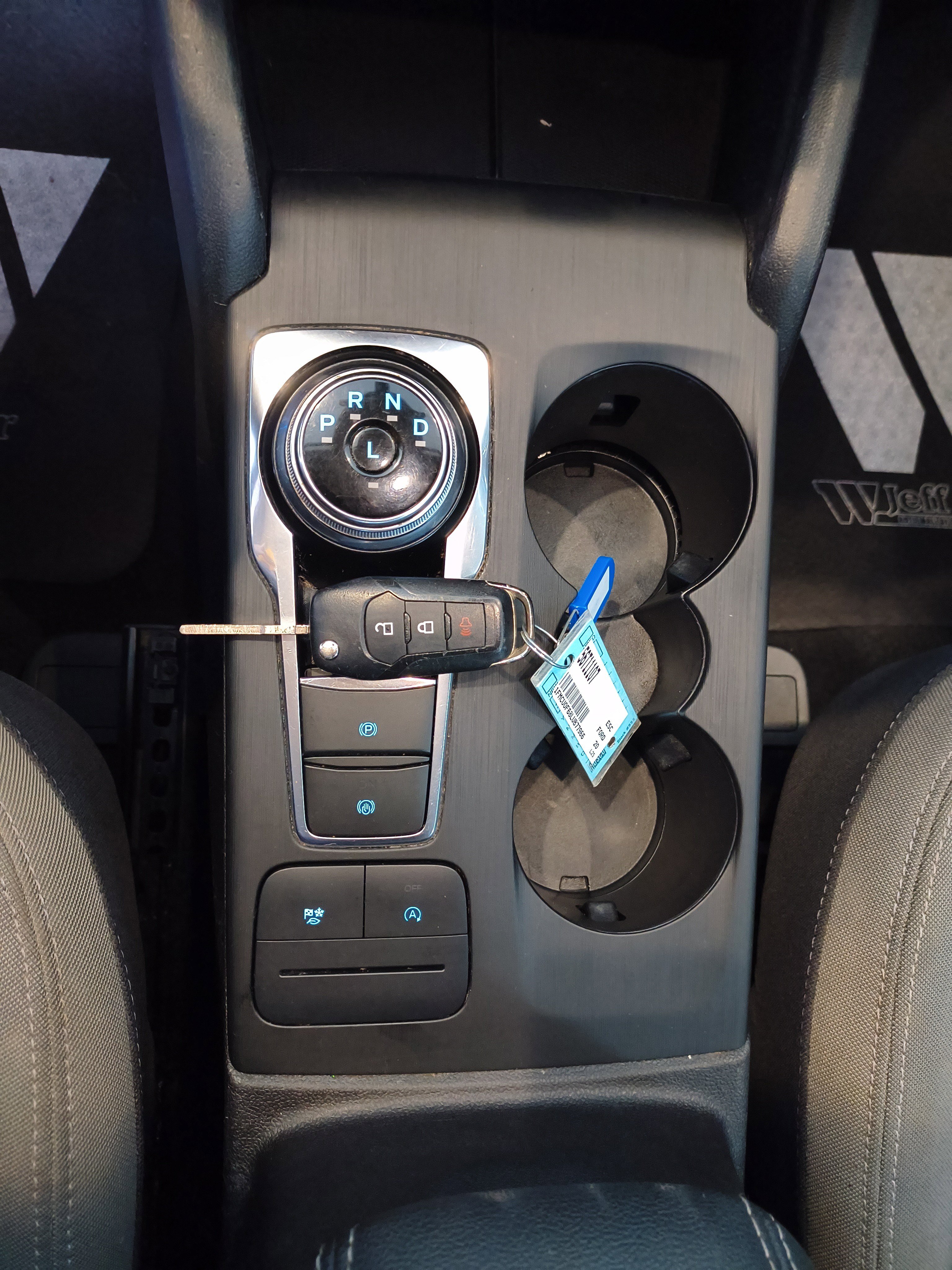 Used 2020 Ford Escape S image 23